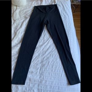 Aritzia TNA Butter High Rise Leggings